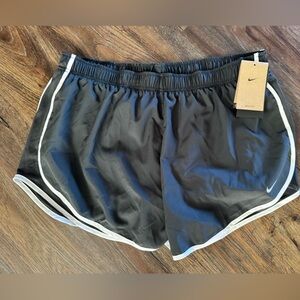 Women’s Nike Gray Dri-FIT Shorts 1XL